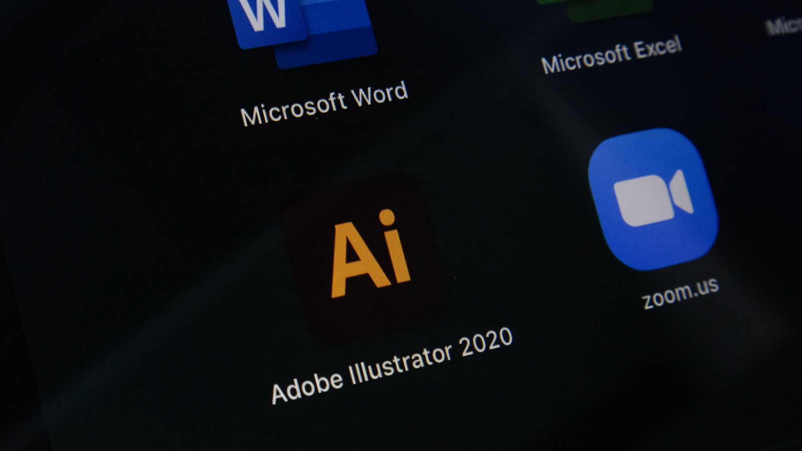The Best Free Alternatives to Adobe Illustrator for Graphic Designers
